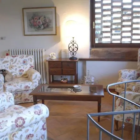 Magnolia E Camelia Vila *